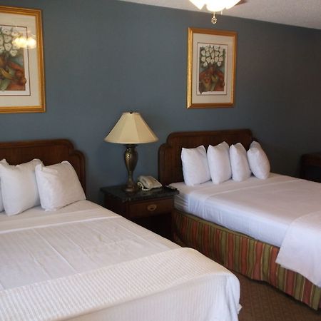 Four Horseman Travel Lodge Pilot Point Екстериор снимка